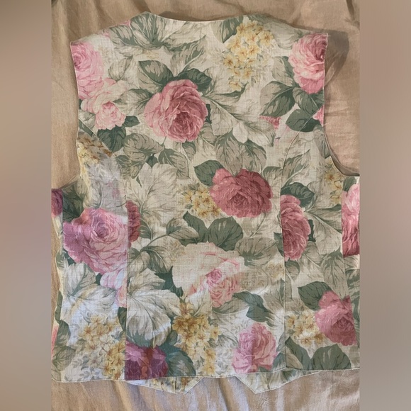Floral Vintage Vest - Picture 6 of 10